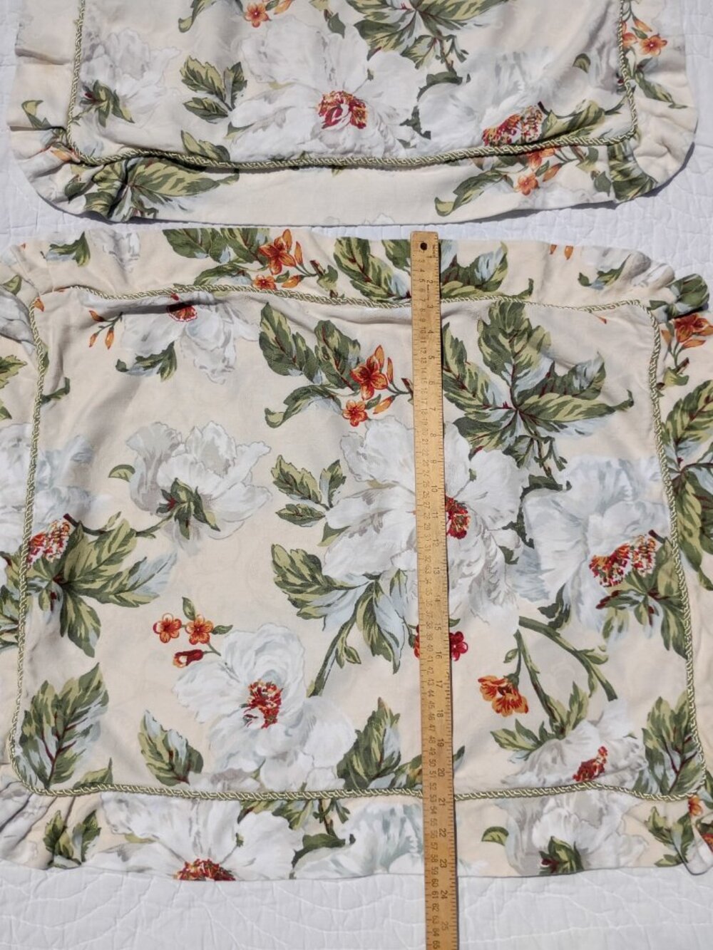 Pair of Vintage Waverly Pillow Shams Standard Size White Magnolia Floral Set - Picture 5 of 14